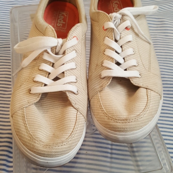 Shoes - Picture 3 of 3